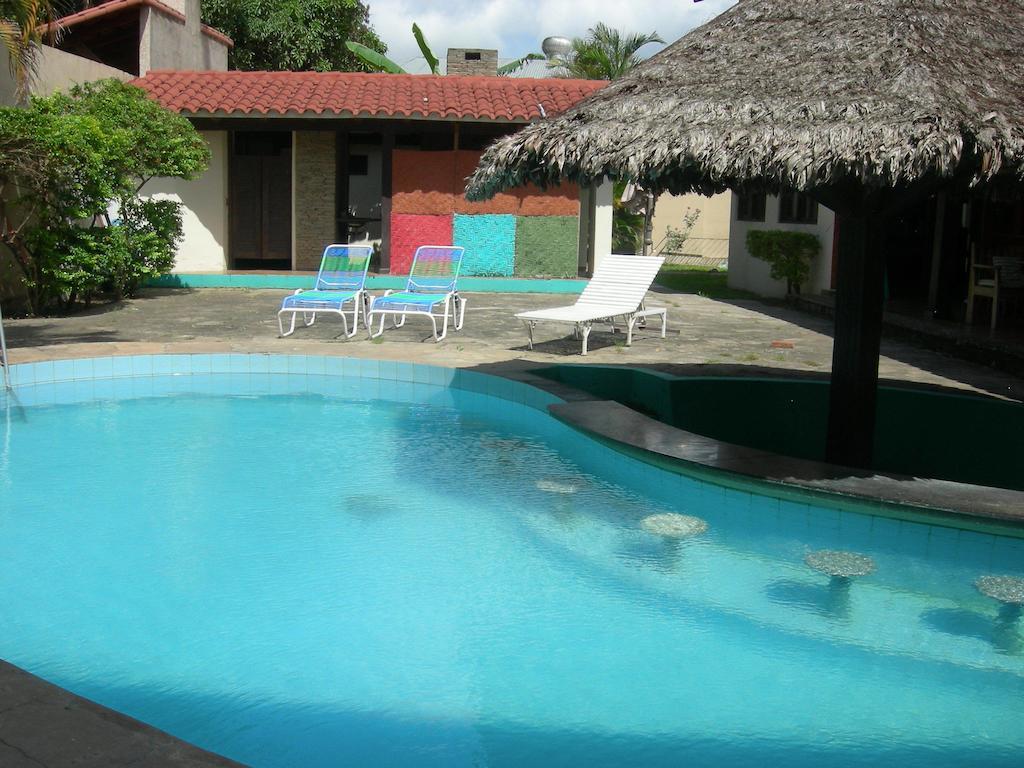 Hostal Los Aventureros Santa Cruz de La Sierra Dış mekan fotoğraf
