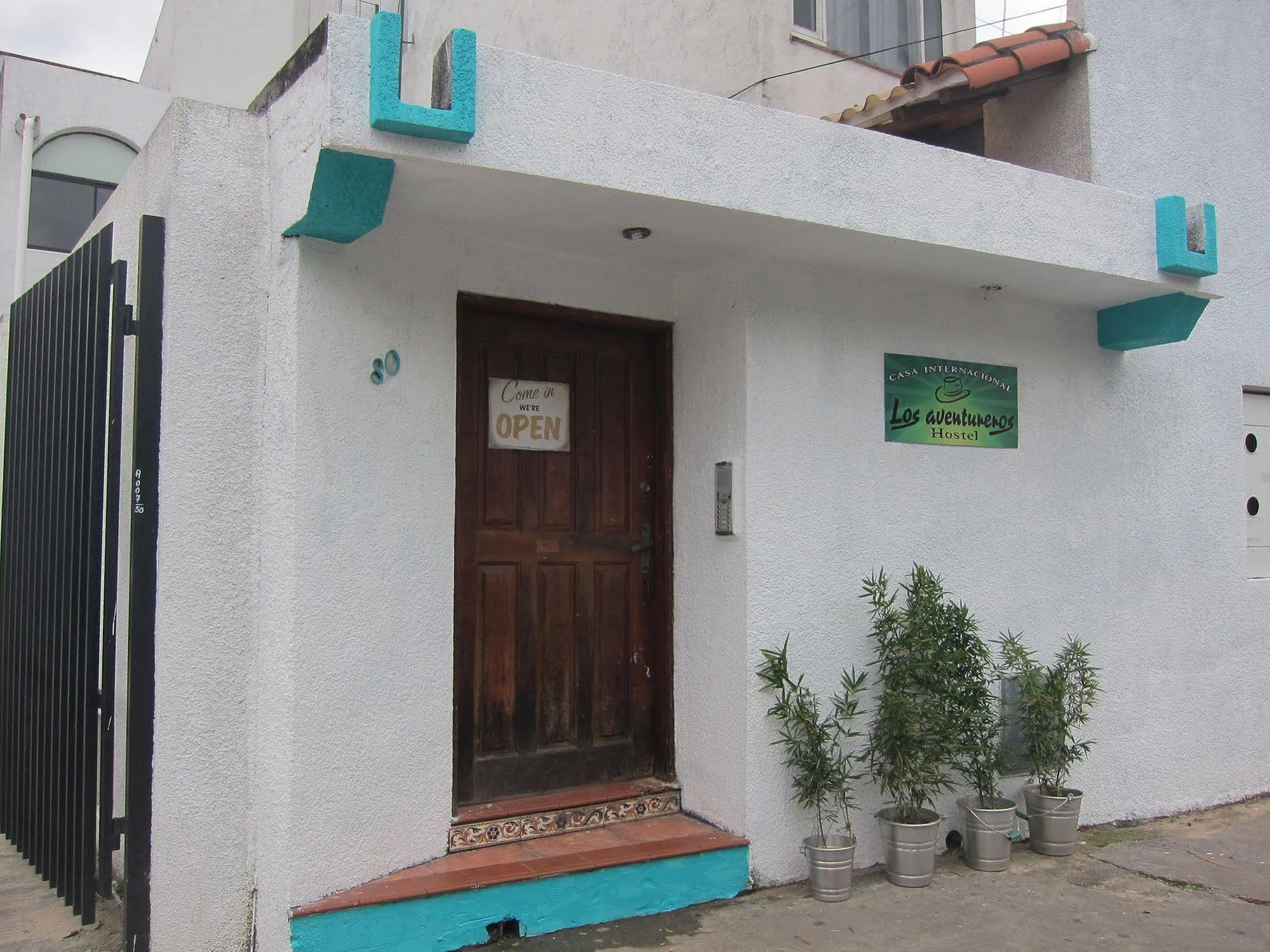 Hostal Los Aventureros Santa Cruz de La Sierra Dış mekan fotoğraf